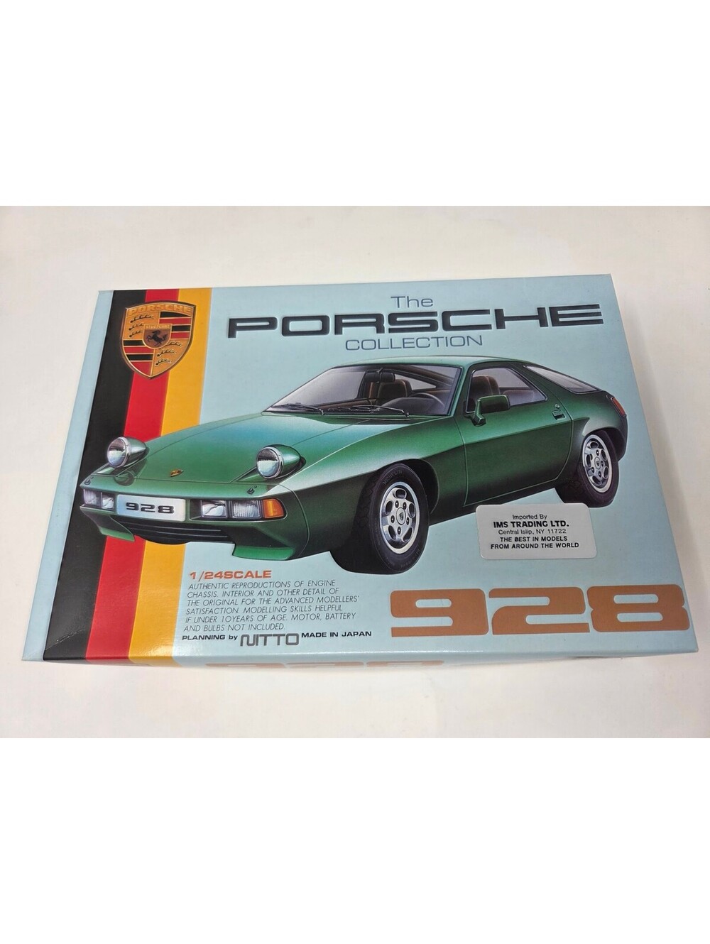 Nitto Porsche 928 1/24 Scale Plastic Model Kit Made In Japan With Motor